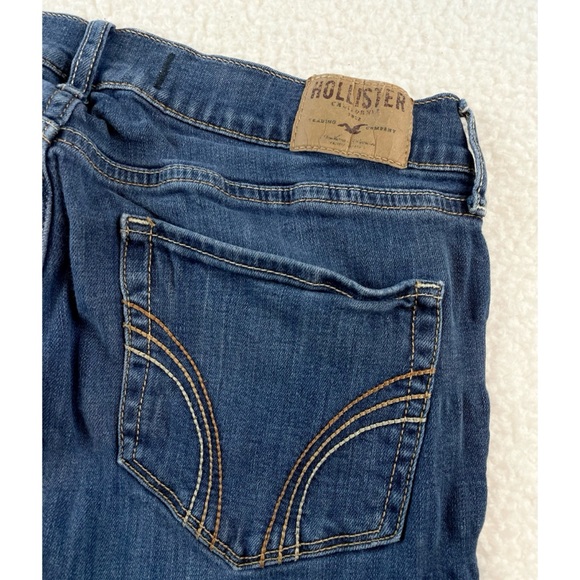 HOLLISTER • Blue Medium Wash SoCal Stretch Straight Leg Jeans, 29 - Picture 9 of 16
